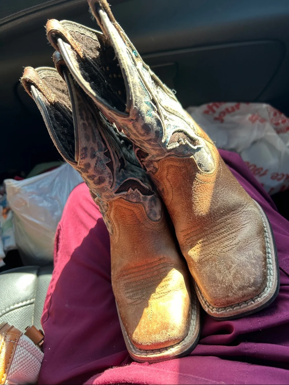 Kid boots